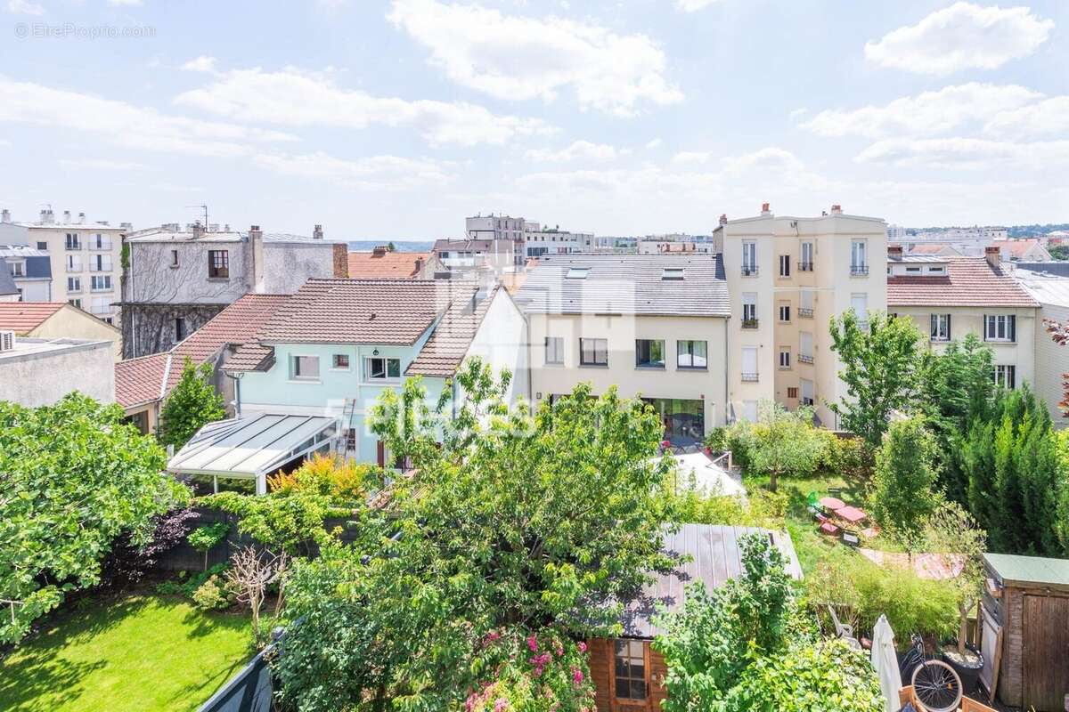 Maison à SURESNES
