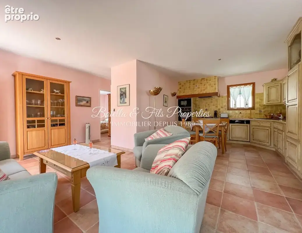 Maison 6 pièces 140 m² à vendre à Vallon-Pont-D'arc (07150) - photo 16