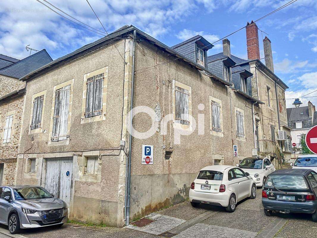Appartement à TERRASSON-LAVILLEDIEU