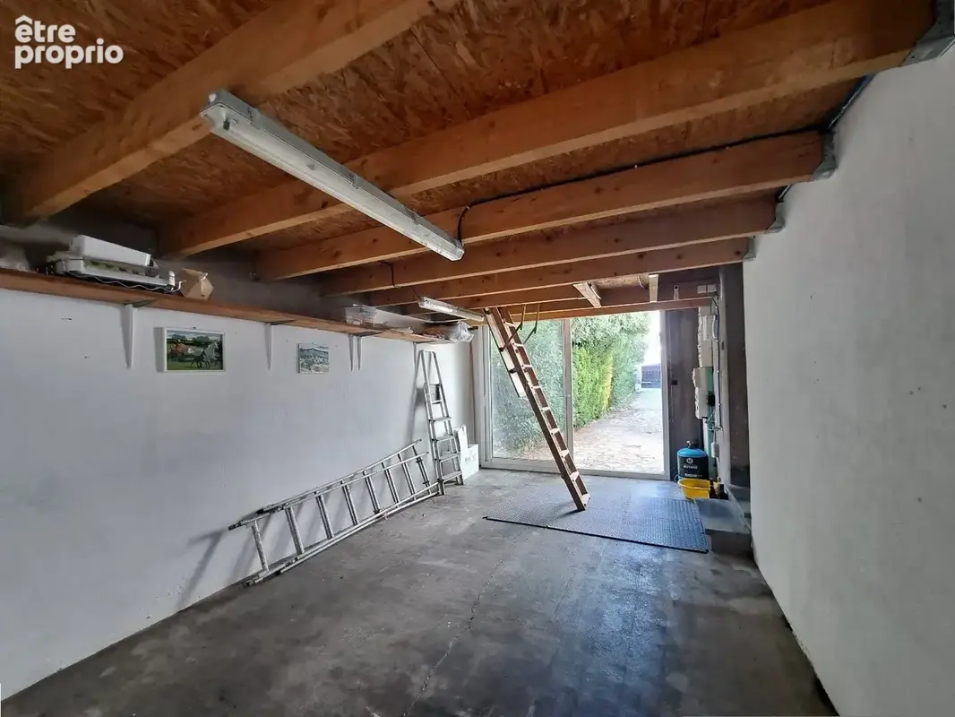 Maison avec 2 appartements et dépendance sur un terrain avec piscine - photo 25