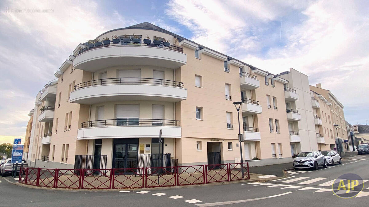 Appartement à MONTREUIL-JUIGNE
