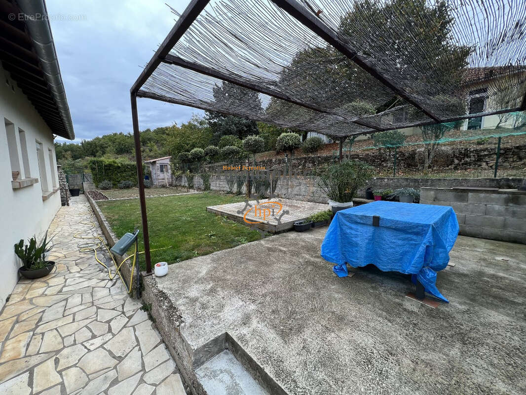 Maison à SAINT-ROME-DE-CERNON