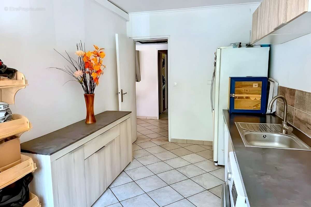 5pièces 105 m2 Saint Laurent du Var - photo 6