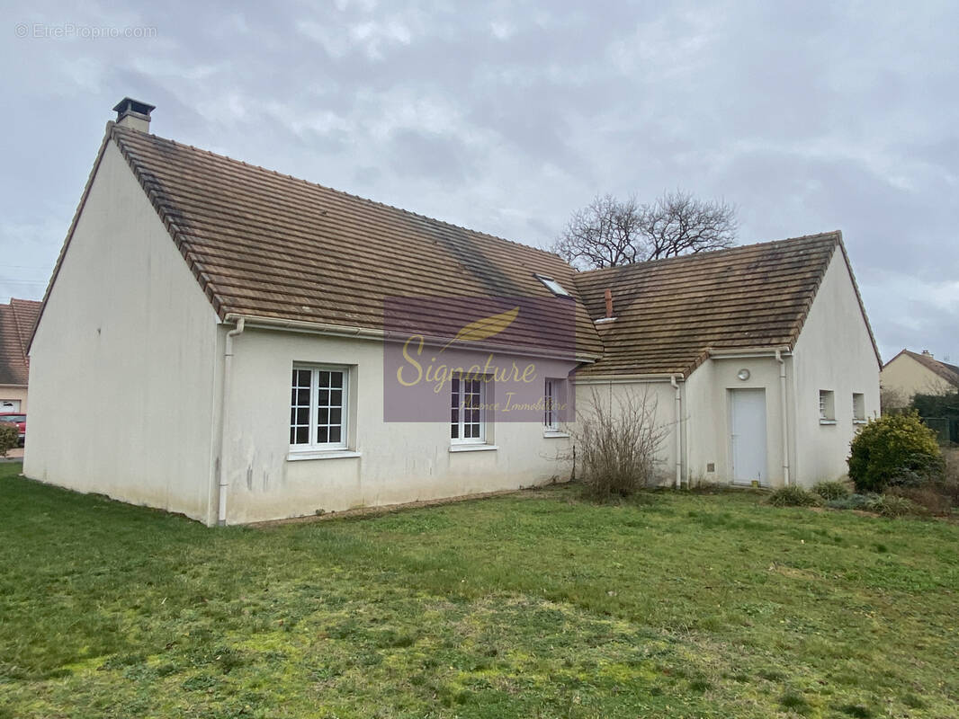 Maison à CHANGE