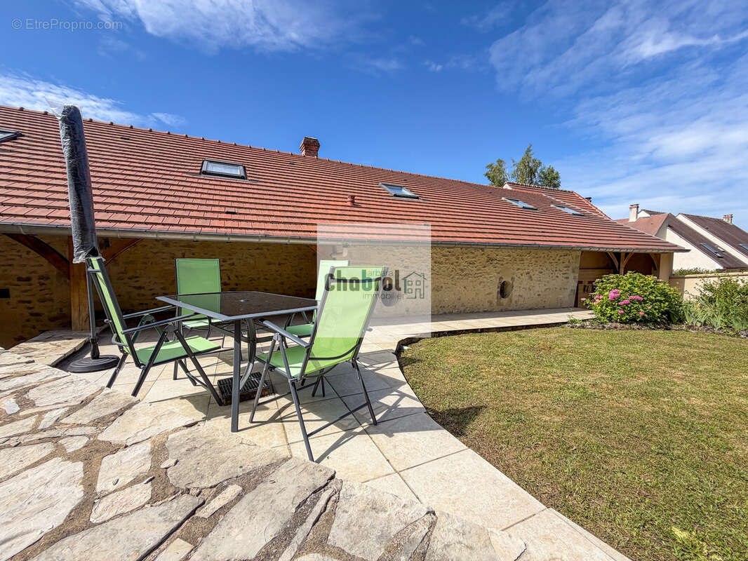Maison à VERNEUIL-EN-HALATTE