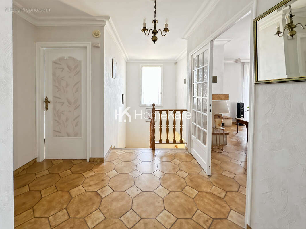 Maison 115 m² à Cazeres  - photo 4