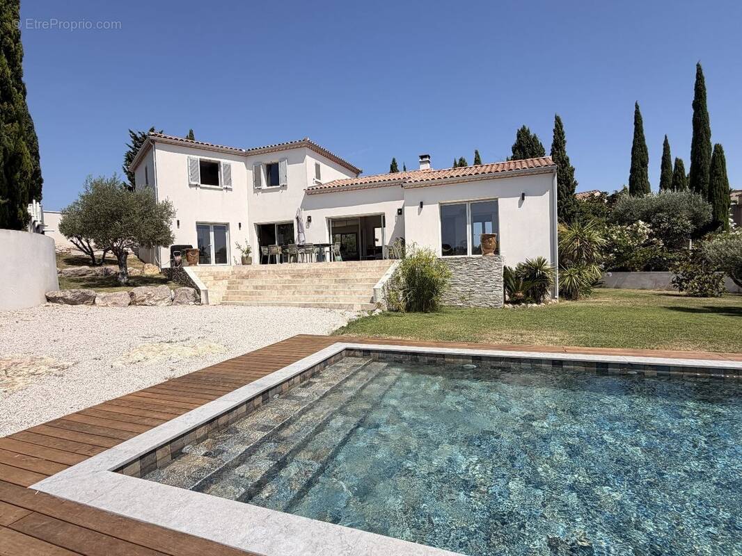 Maison à BOUZIGUES