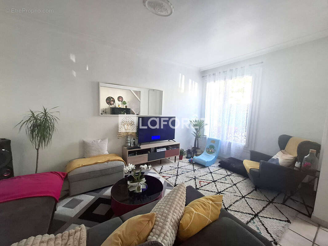 Appartement à BONDY