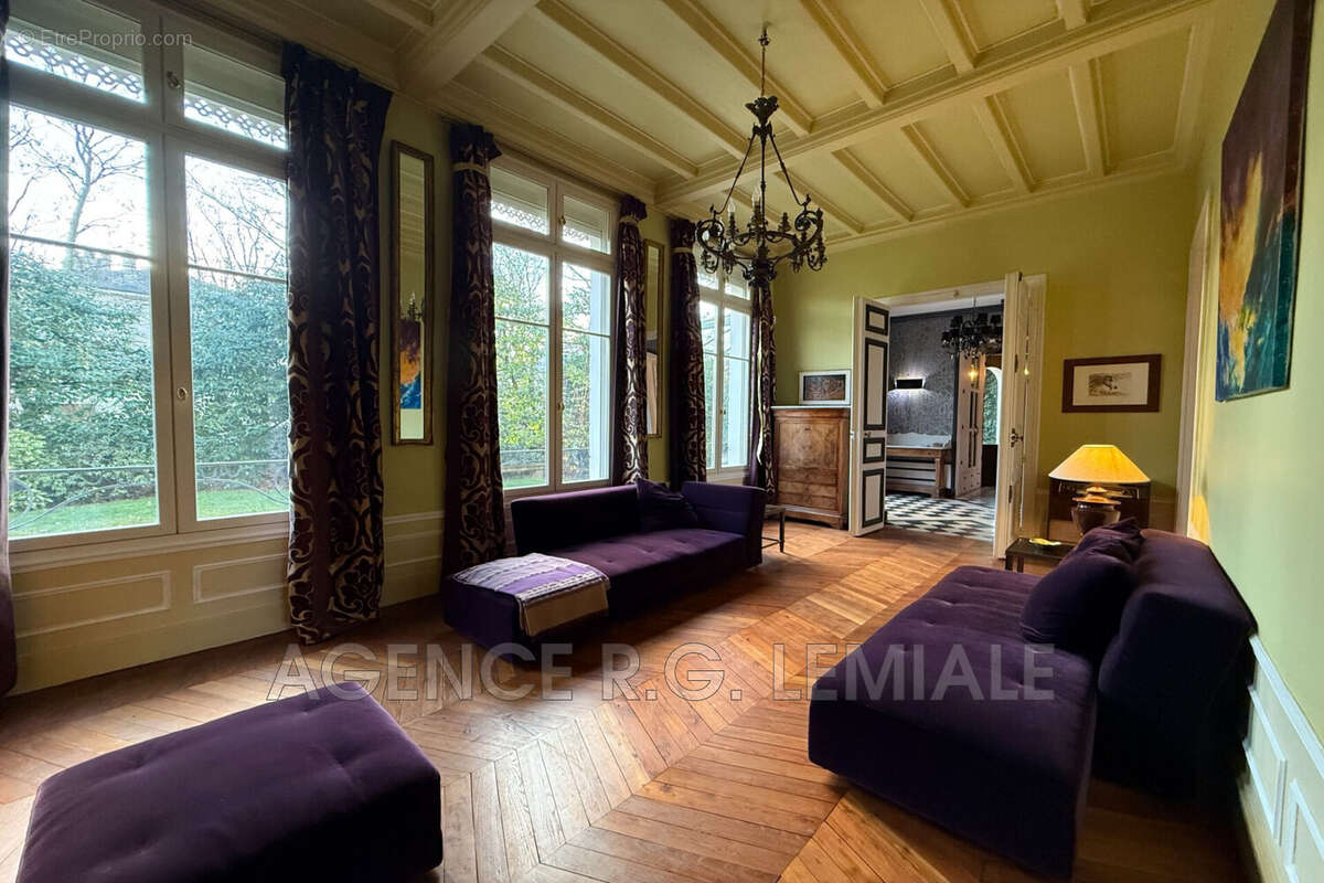 Maison à MAISONS-LAFFITTE