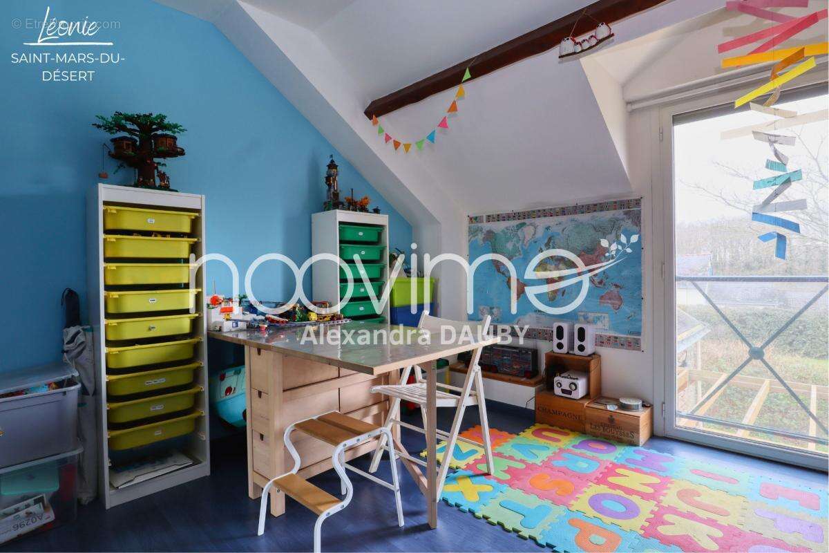 Maison à SAINT-MARS-DU-DESERT