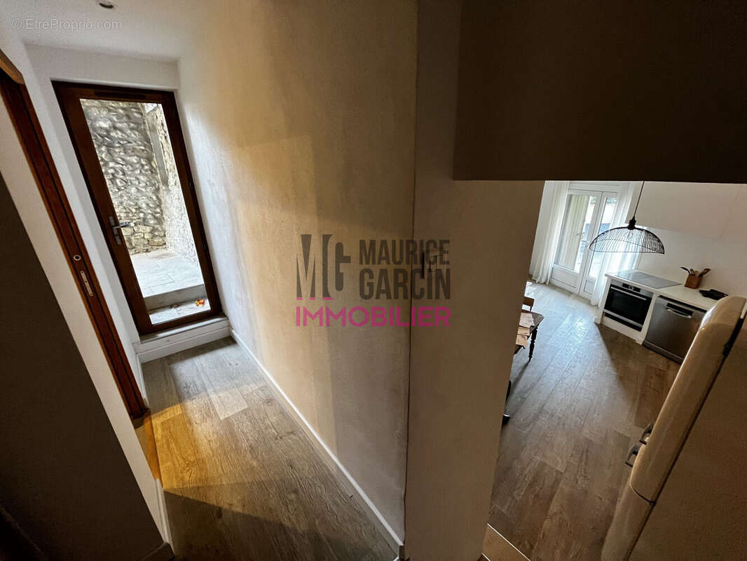 Maison à CHATEAUNEUF-DE-GADAGNE