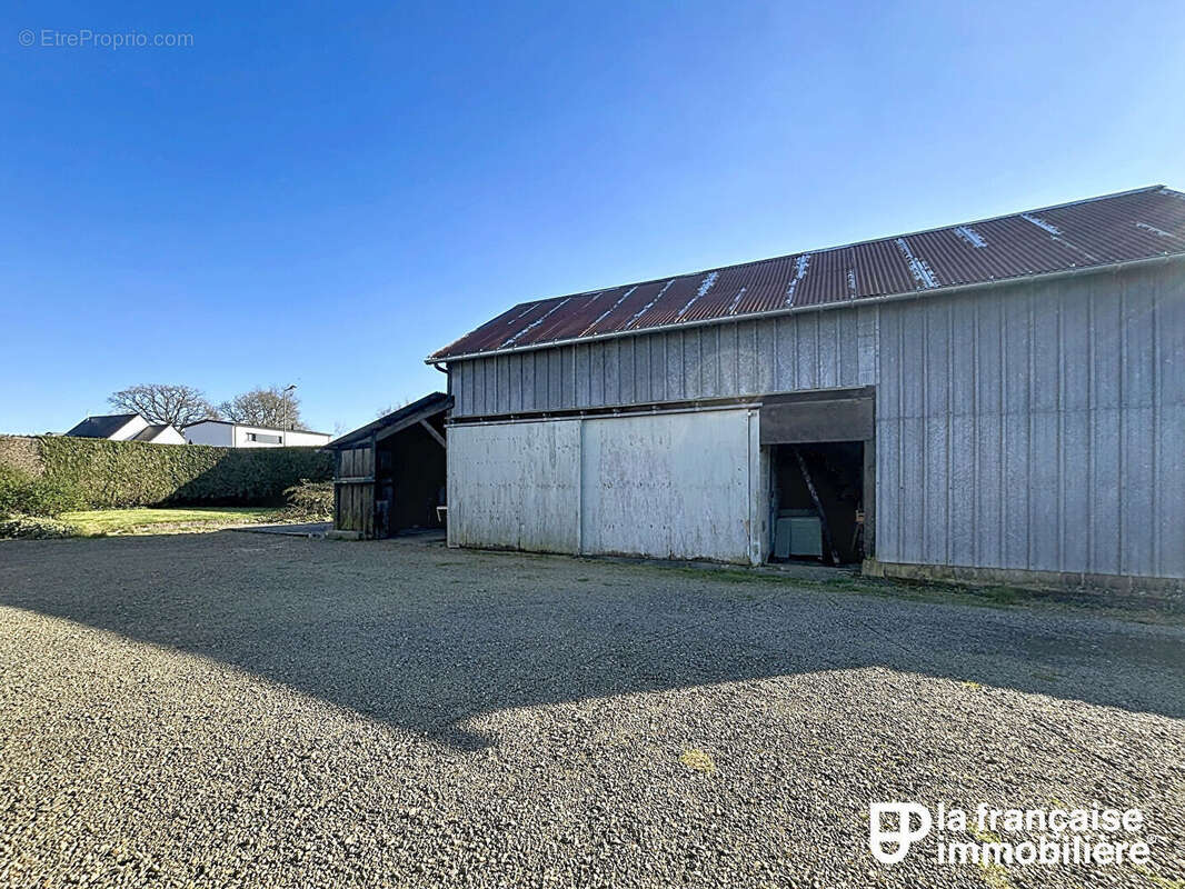 Maison à LA BOUEXIERE