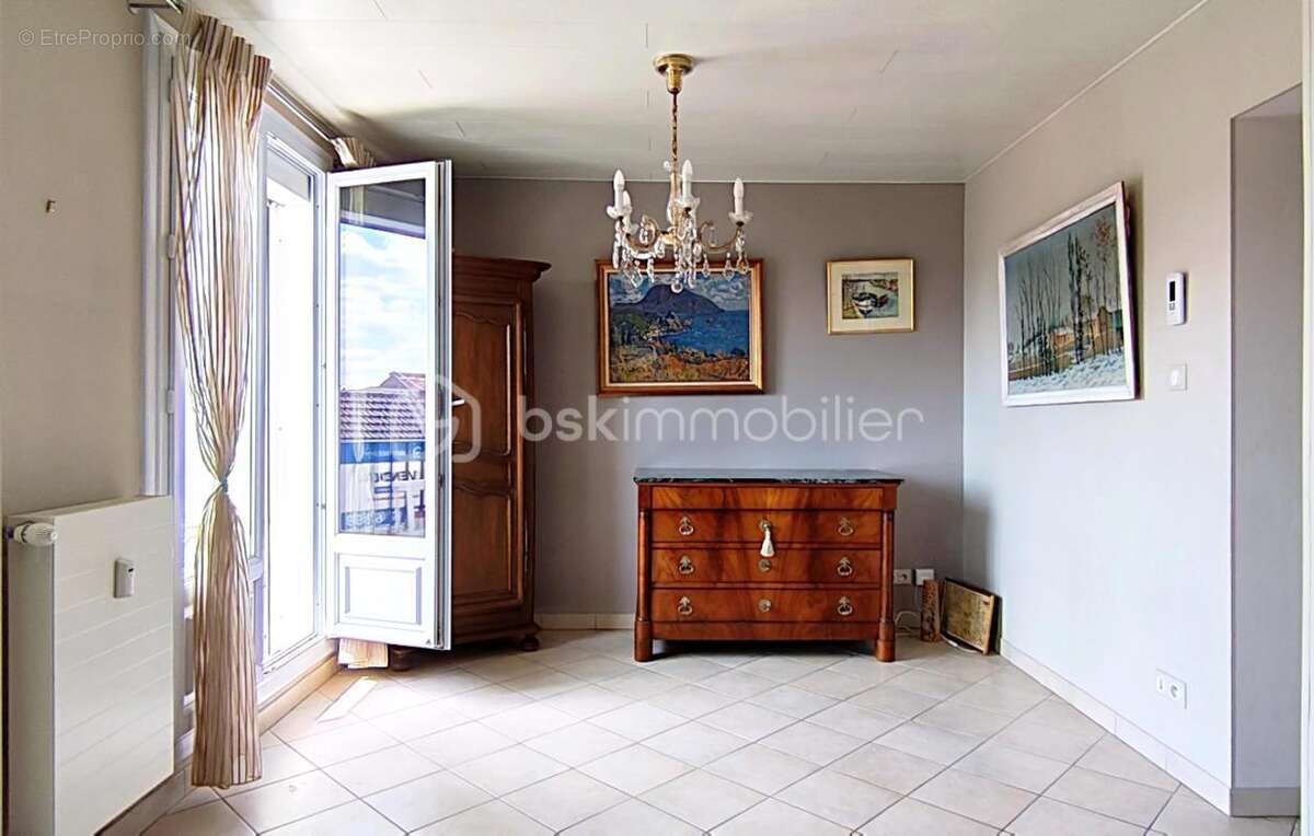  Appartement T3 Calme et Lumineux – 74 m² avec Garage et Balcons - photo 5