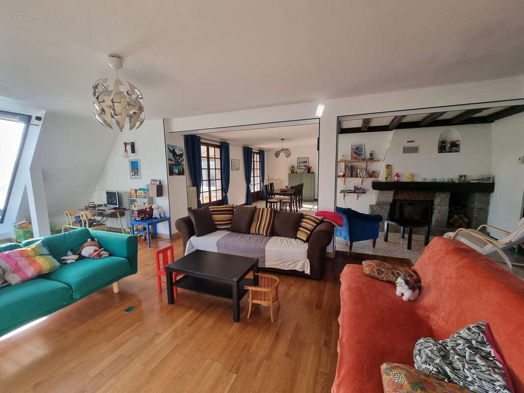 Maison à VERN-SUR-SEICHE