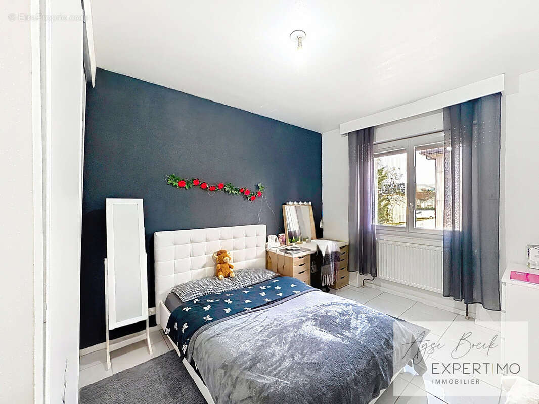 Maison à LE PEAGE-DE-ROUSSILLON