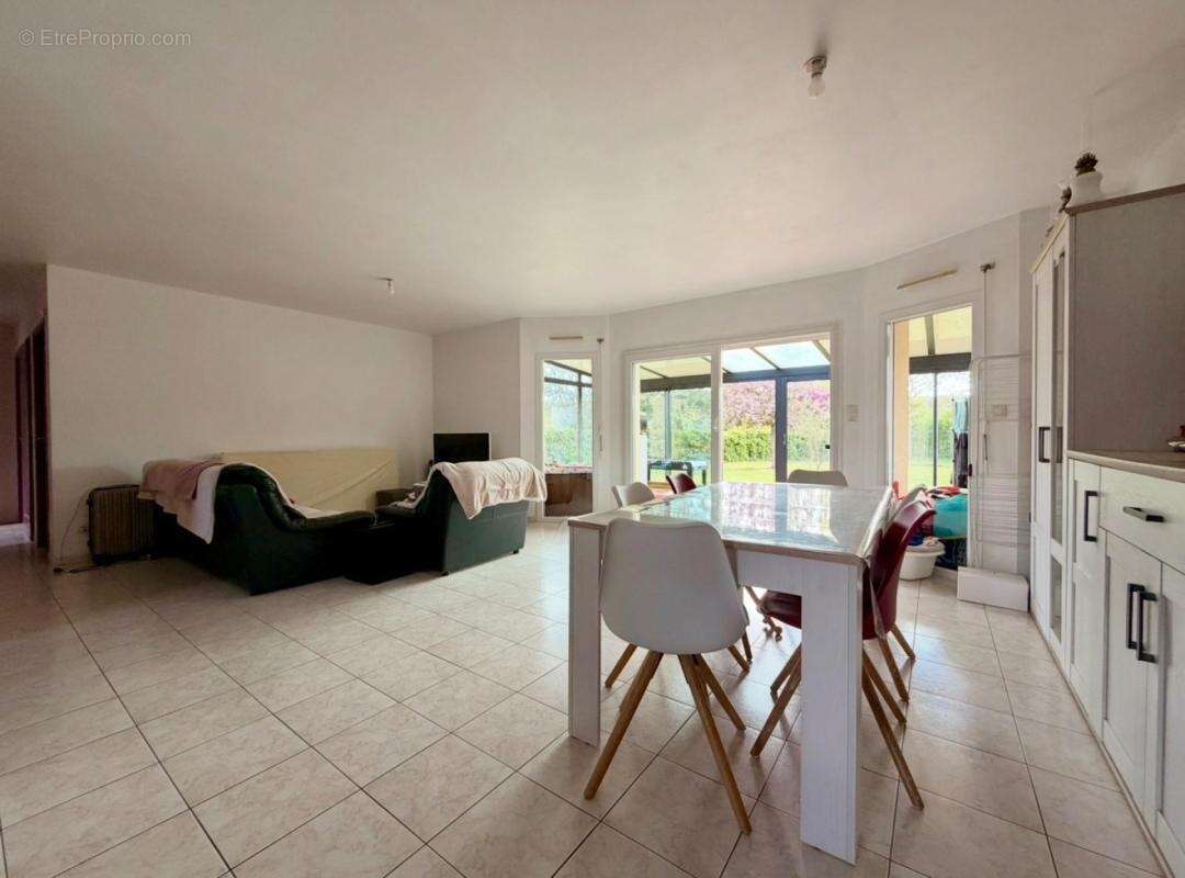 Maison à MALESTROIT