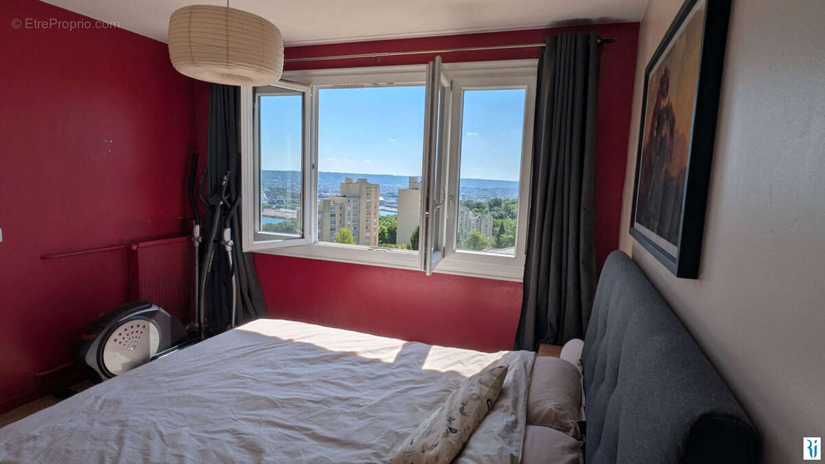 Appartement de 50 m² .Vue panoramique sur Rouen et la Seine . Idéal premier achat ou investissement - photo 6