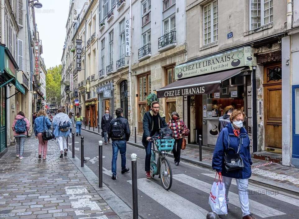 Commerce 70 m² à Paris-6e  - photo 2