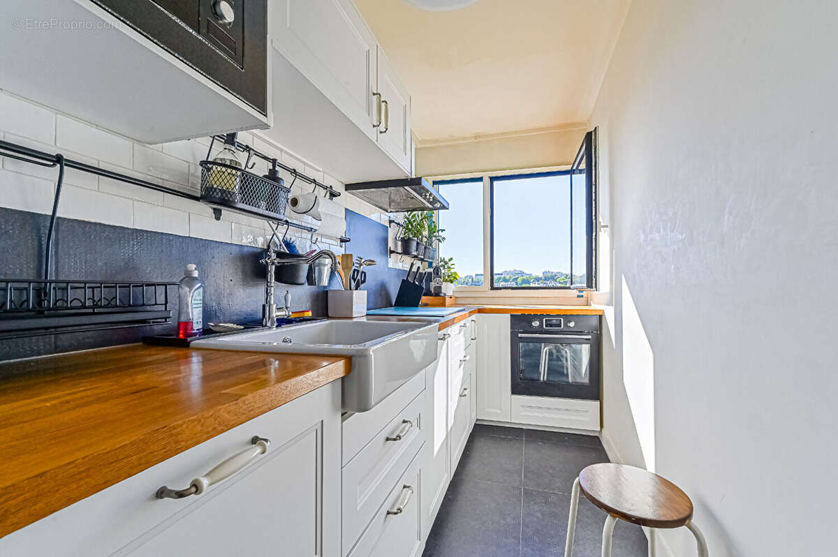 Appartement à PARIS-19E
