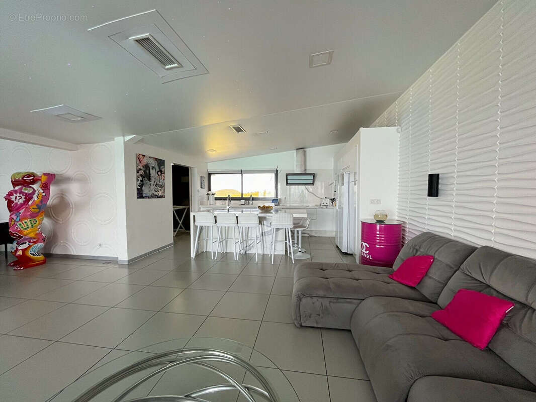 Maison à CASE-PILOTE