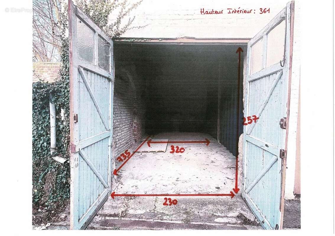 Parking à SAINT-AMAND-LES-EAUX