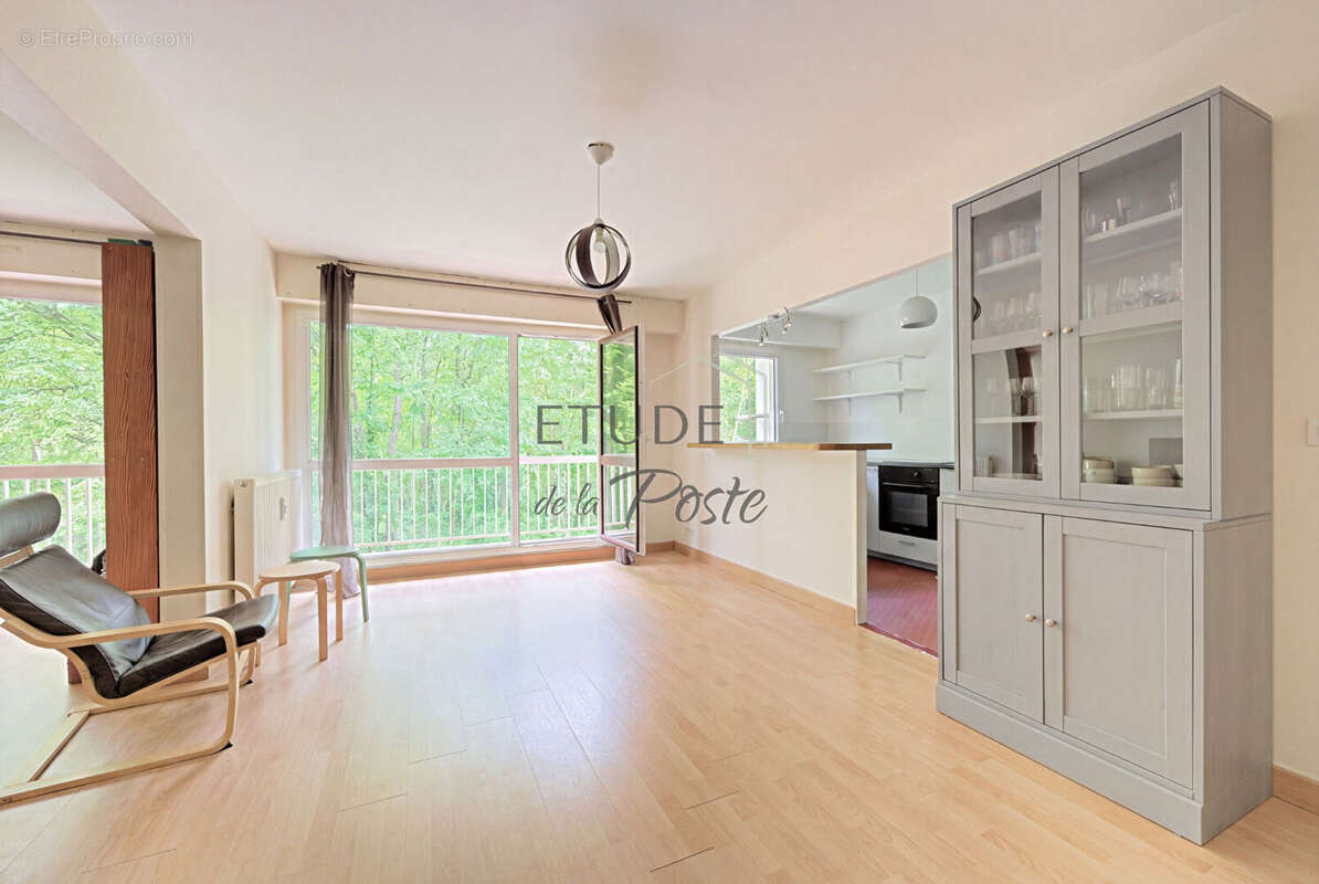 Appartement traversant au calme avec balcon et ascenseur - photo 3