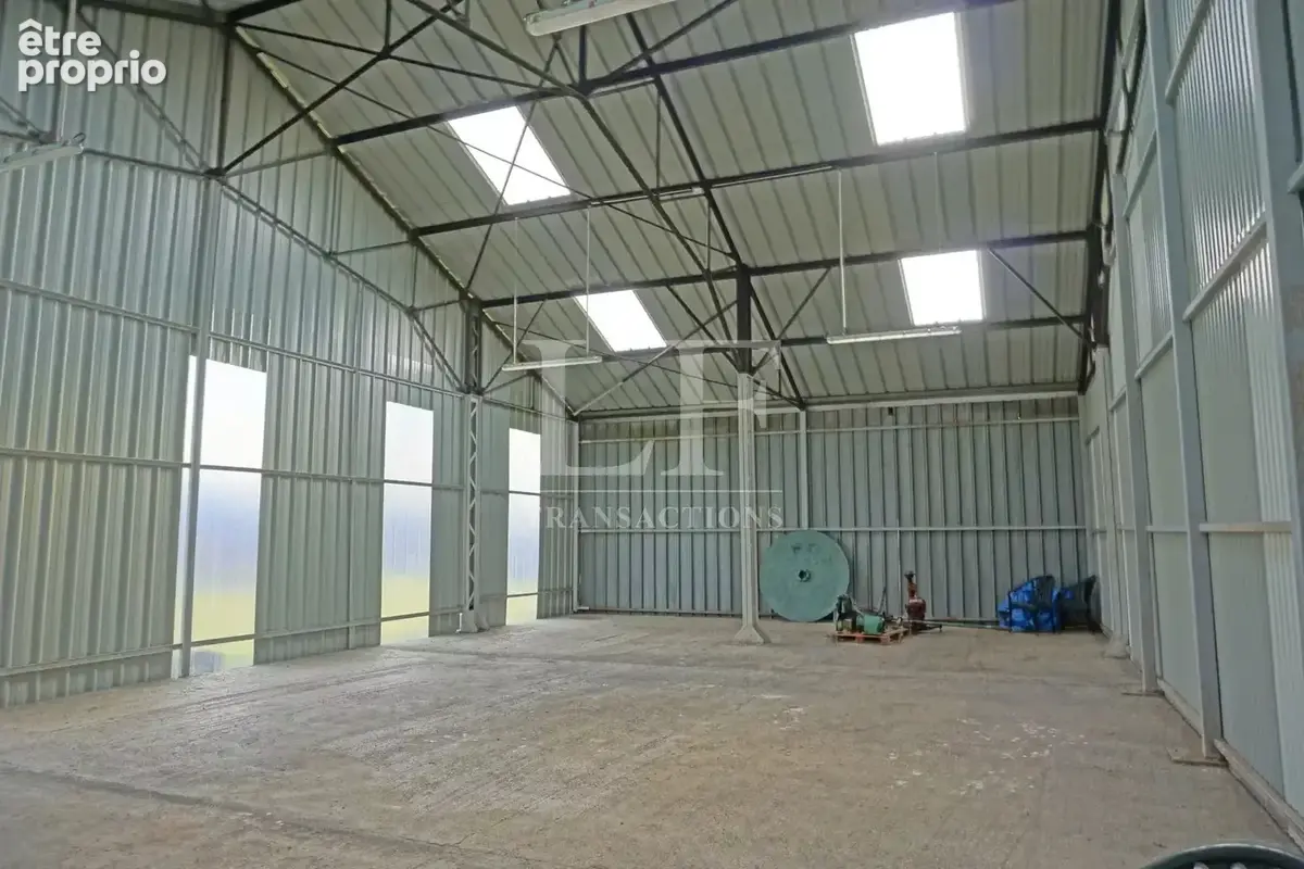 Sermaize-les-bains (51250) – ensemble immobilier d’exception : 4 750 m² de bâtiments + maison rénovée sur 1,4 hectare - photo 6