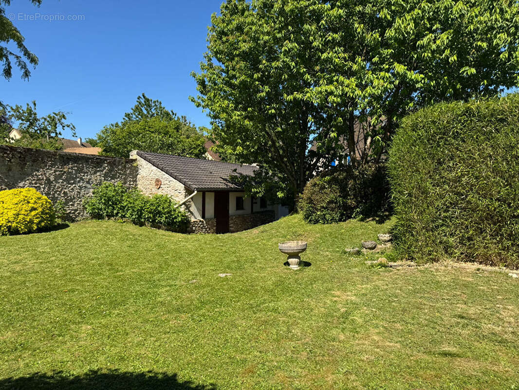 Maison à FEUCHEROLLES