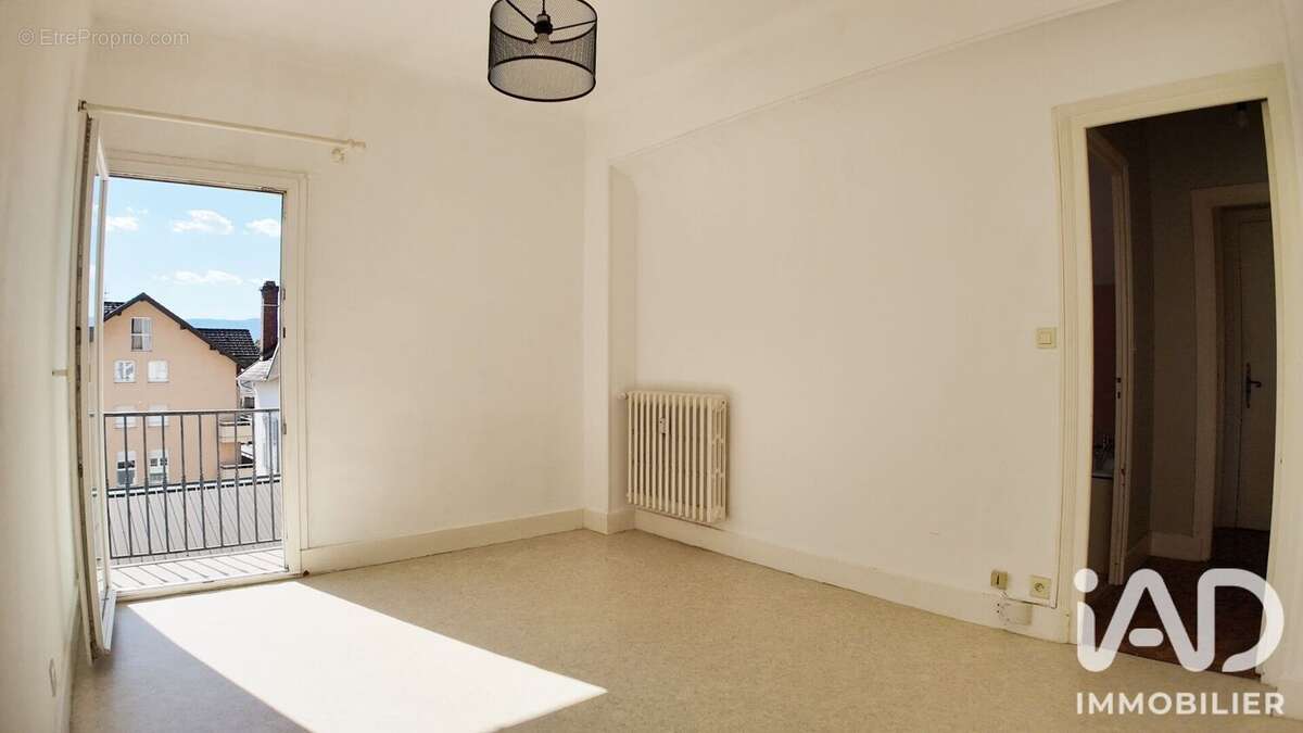 Photo 2 - Appartement à CHALLES-LES-EAUX