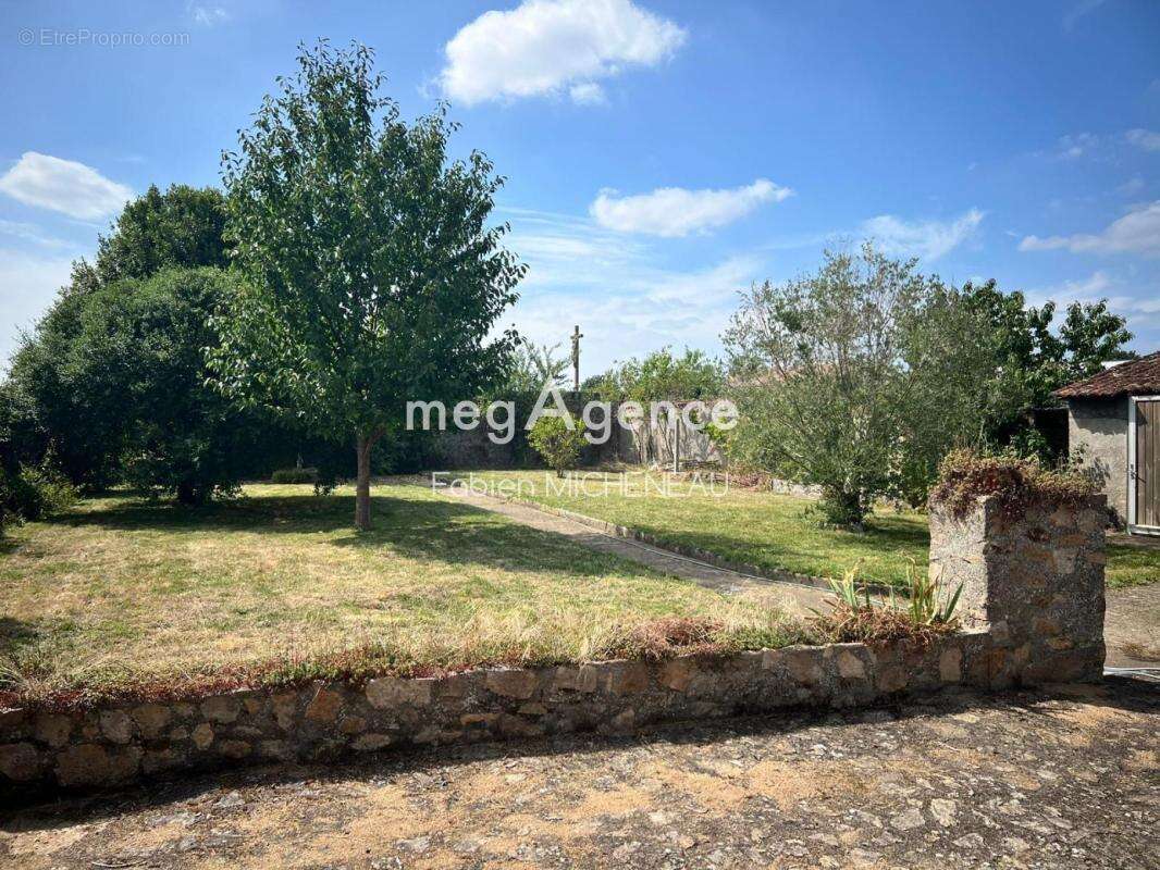 Maison à TREMENTINES