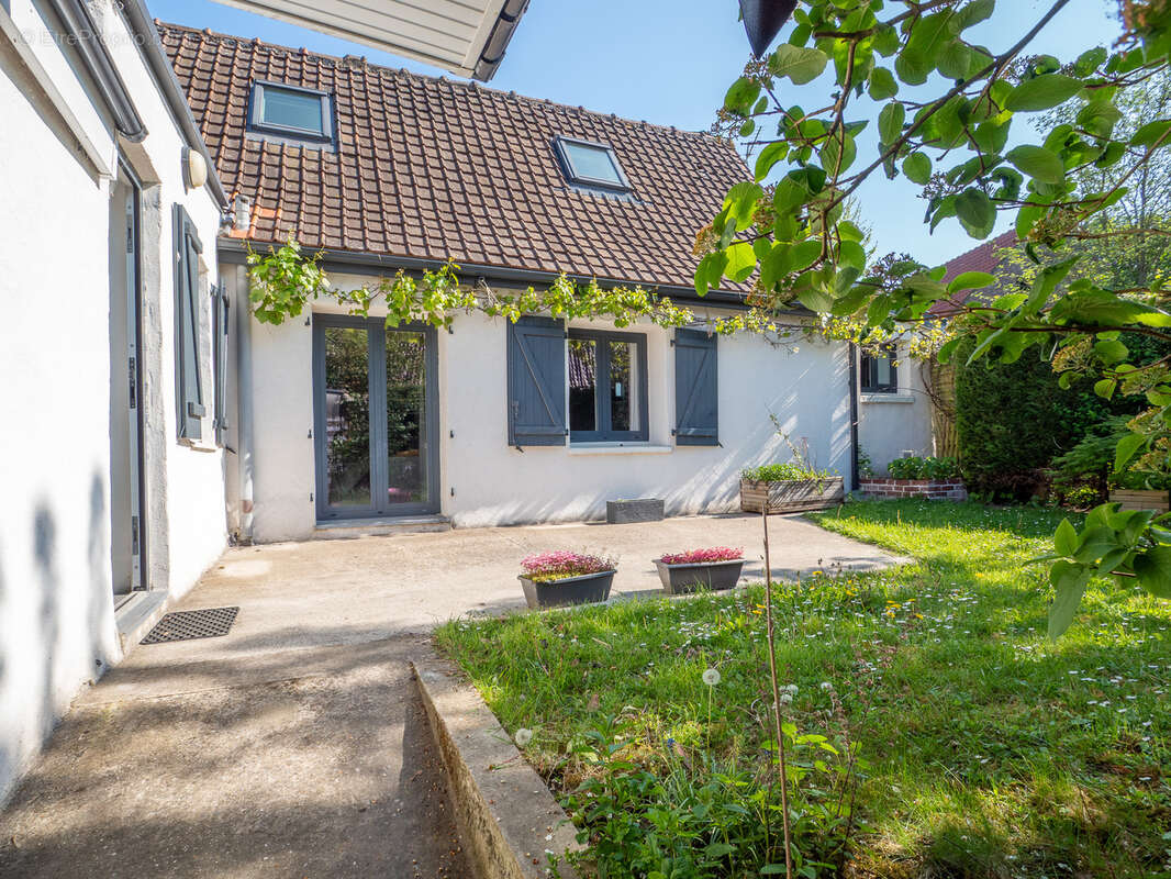 Maison à SAINGHIN-EN-MELANTOIS