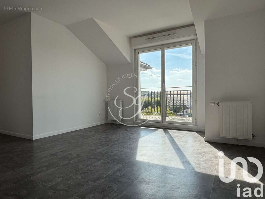 Photo 3 - Appartement à QUINCY-SOUS-SENART