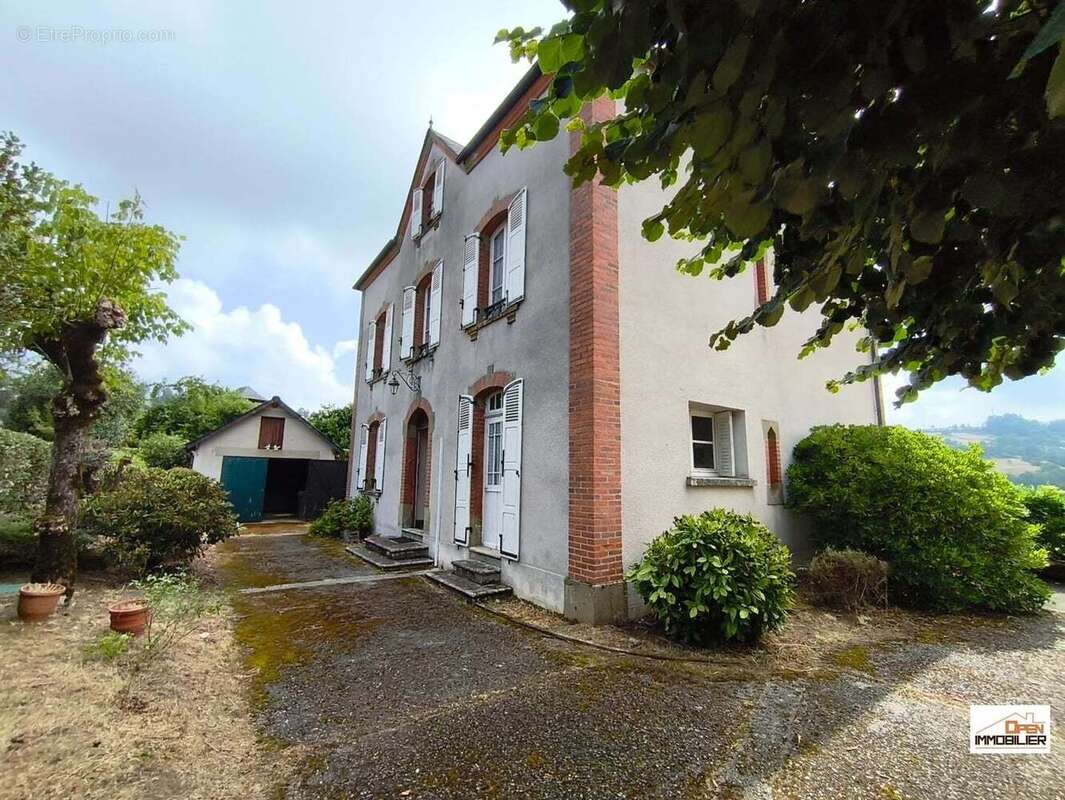 Maison à DAMPNIAT