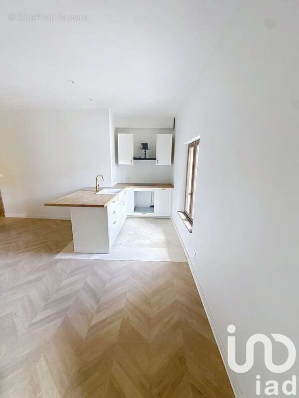 Appartement 41 m² à Uzes  - photo 5