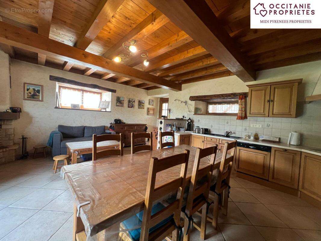 Maison à CASTILLON-EN-COUSERANS