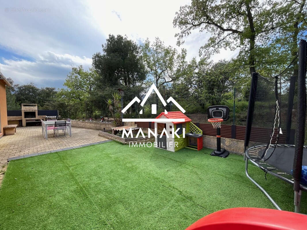 Jardin coté salon - Maison à MAUREILLAS-LAS-ILLAS