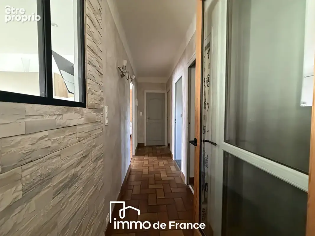 Maison Type 7 sur une parcelle de 1734 m² - photo 6