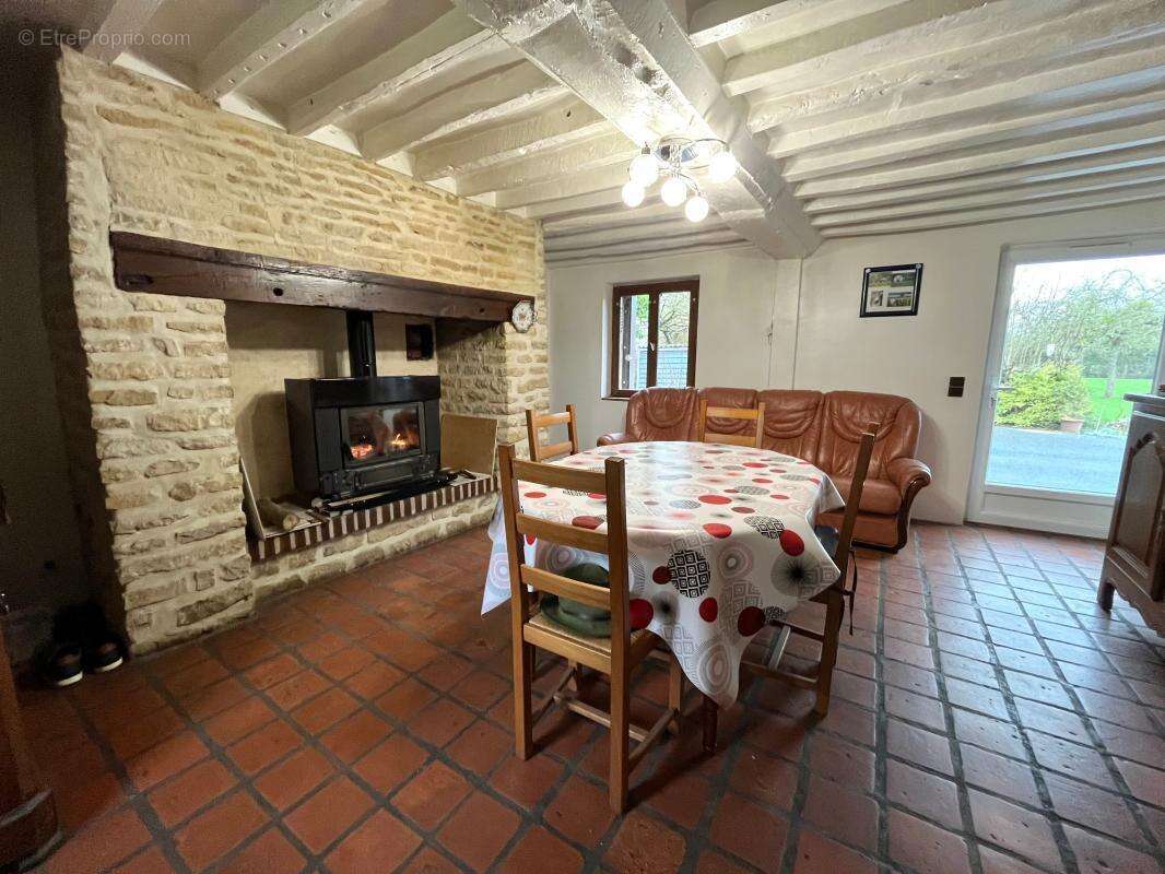 Maison à BIEVILLE-QUETIEVILLE