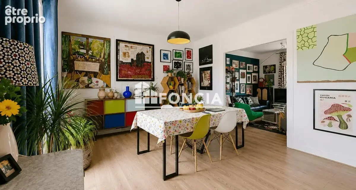  Coup de cœur en ville : une maison familiale pleine de charme avec jardin  - photo 4