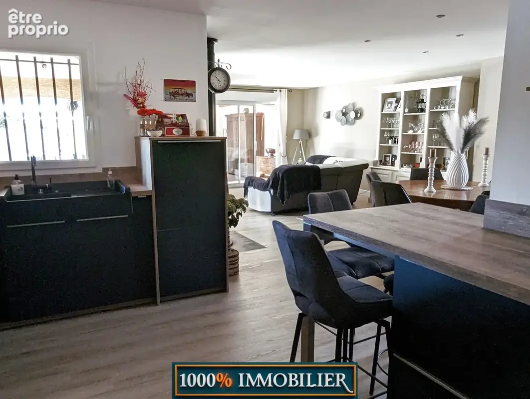 Belle villa de plain pied avec piscine - photo 11