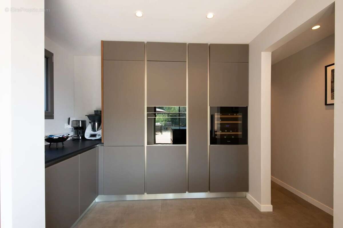 Maison à LES ISSAMBRES