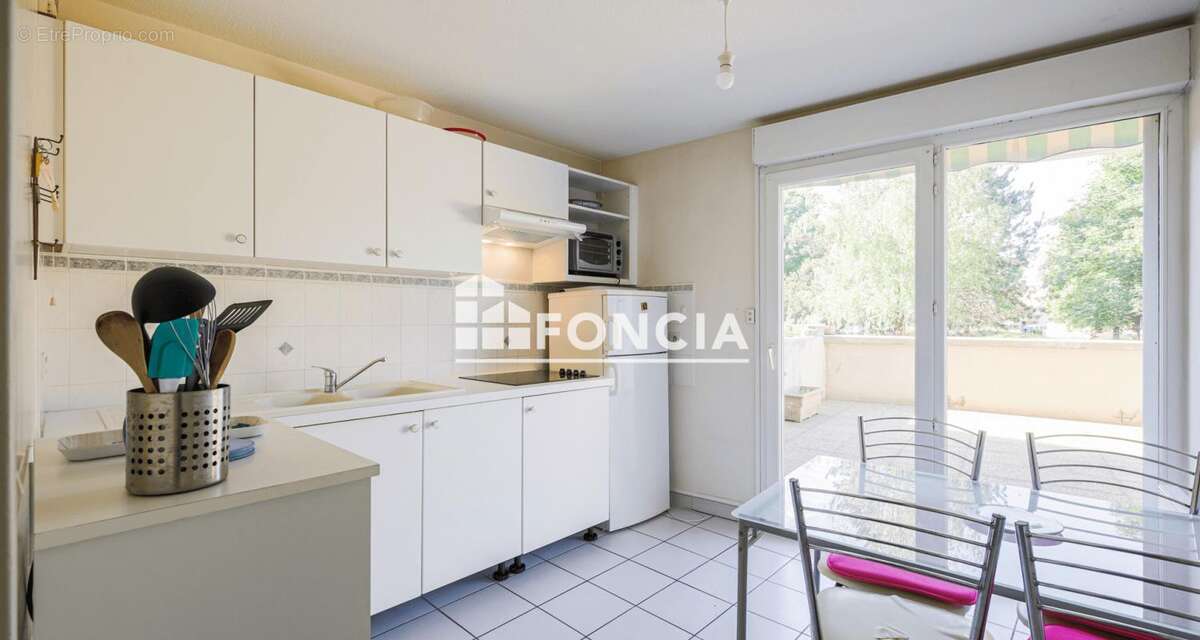 Appartement à SAINT-MARTIN-D&#039;HERES