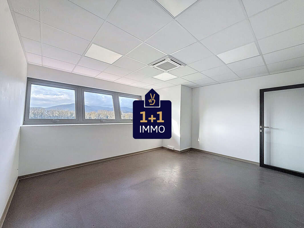 Commerce 178 m² à vendre à Roquebrune-Sur-Argens (83520) - photo 3