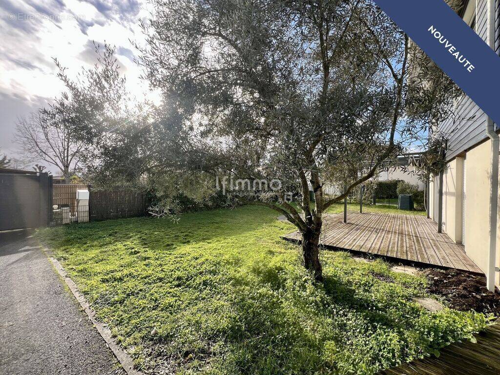 Maison à VILLENAVE-D&#039;ORNON