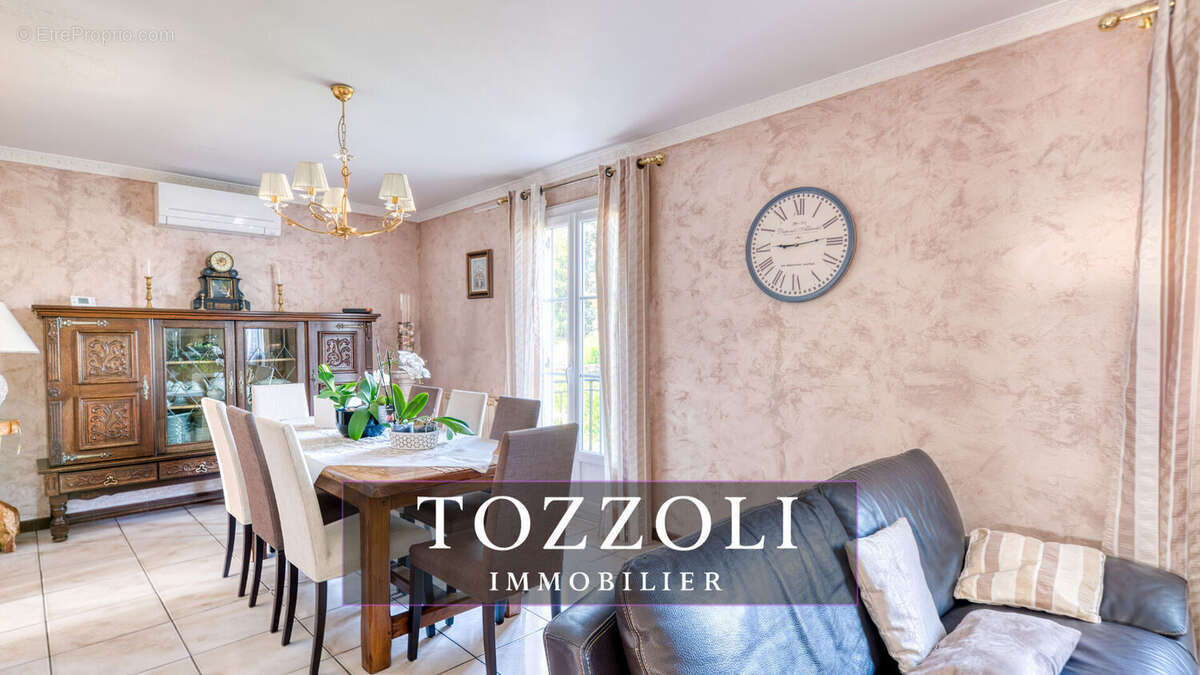 Maison à SAINT-QUENTIN-FALLAVIER