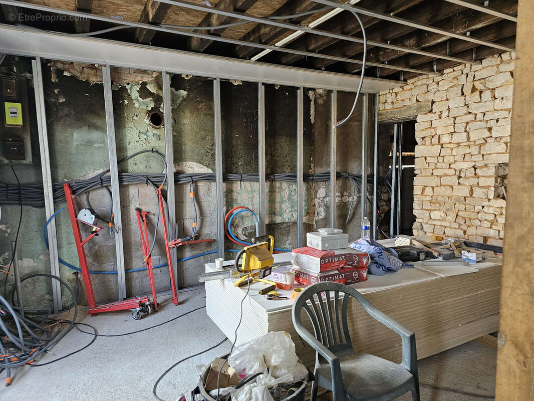 Maison à SAINT-DENIS-DE-PALIN