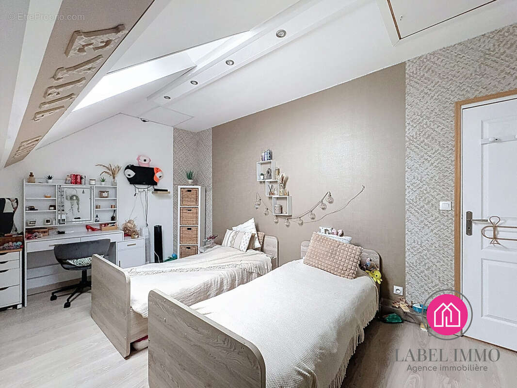 Maison à VIEUX-CONDE