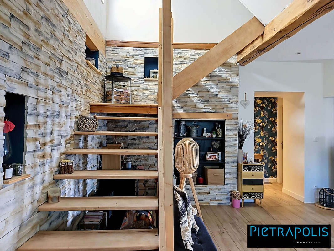 Maison 162 m² à Villeneuve  - photo 9