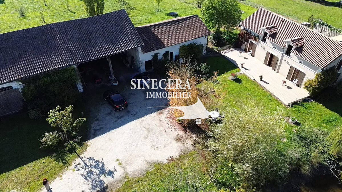 Maison à SAINT-ANDRE-DE-DOUBLE