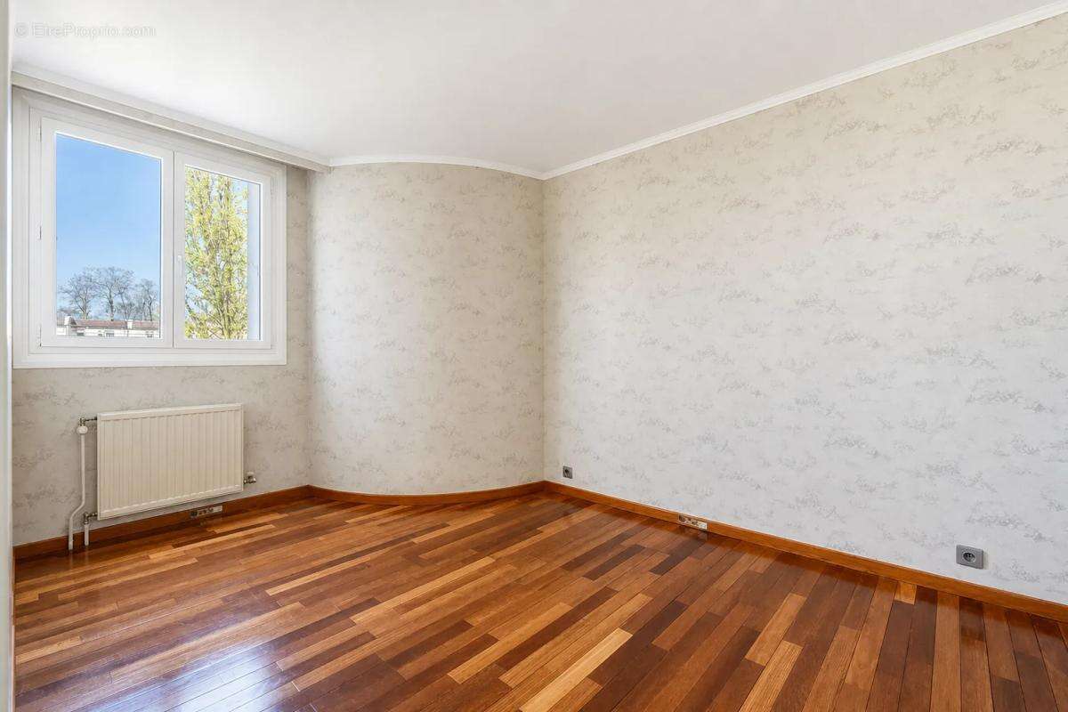 Appartement spacieux avec terrasse à Cergy - photo 9